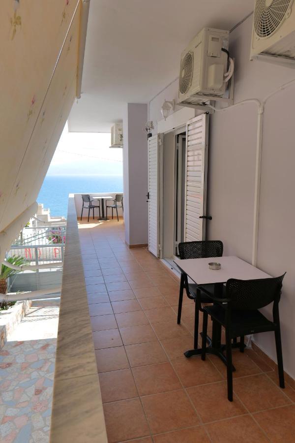 Kosta Apartments Sarande Exterior photo