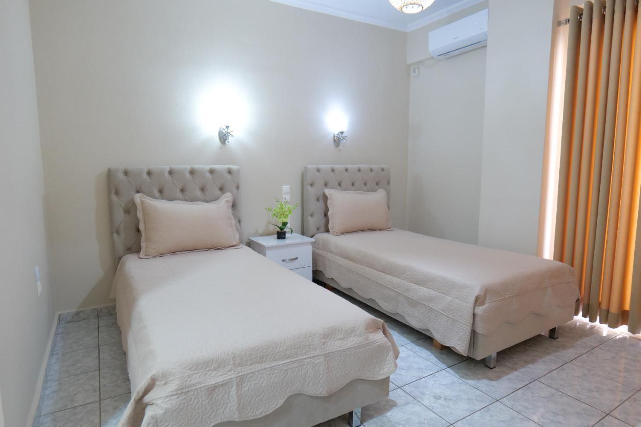 Kosta Apartments Sarande Exterior photo