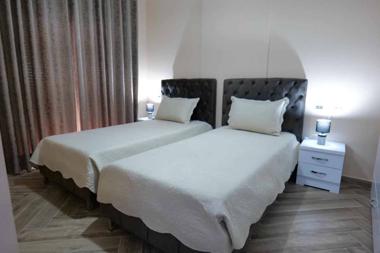 Kosta Apartments Sarande Exterior photo
