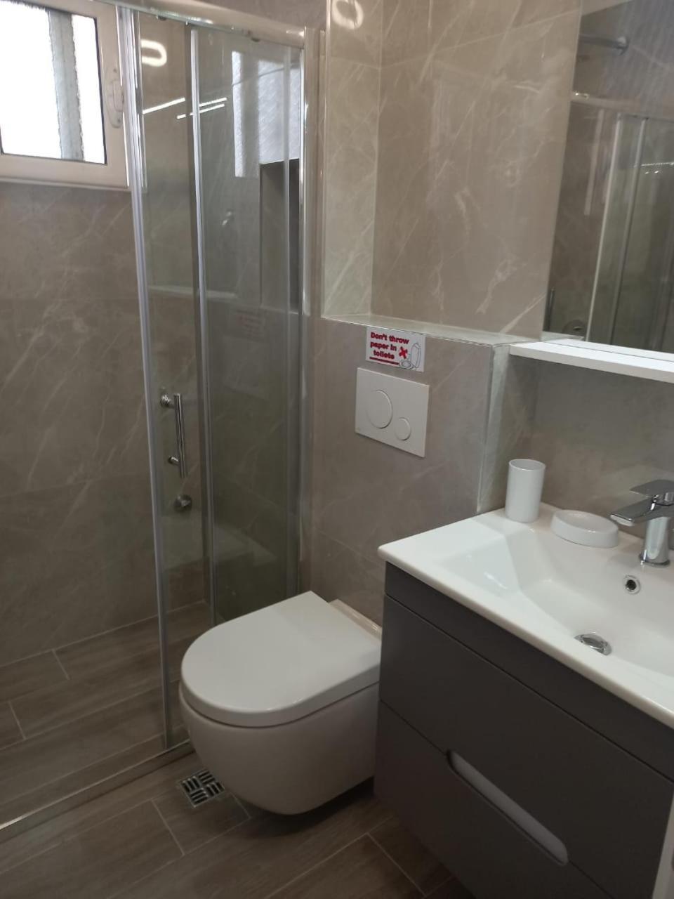 Kosta Apartments Sarande Room photo